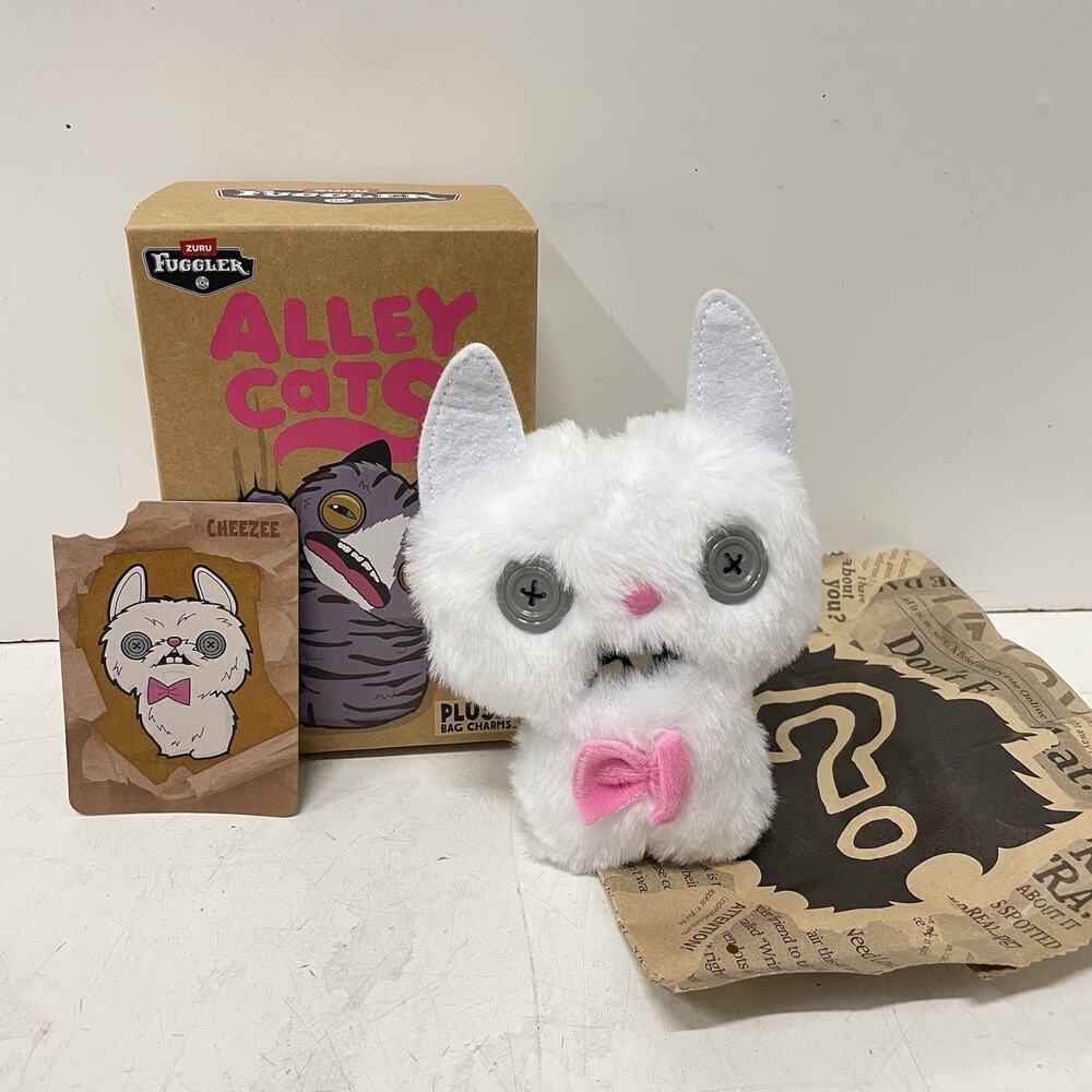 Zuru Fuggler Alley Cats Plush Keychain Charm Blind Box White CHEEZEE New Open